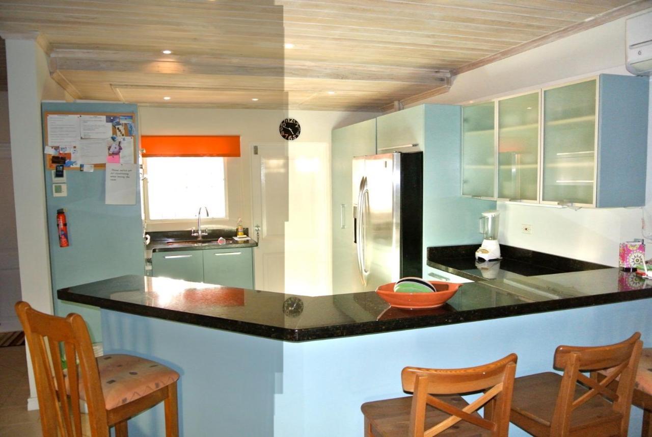 Nanpa, Luxury Family Three Bed Villa, St James West Coast, Private Pool Saint James Buitenkant foto